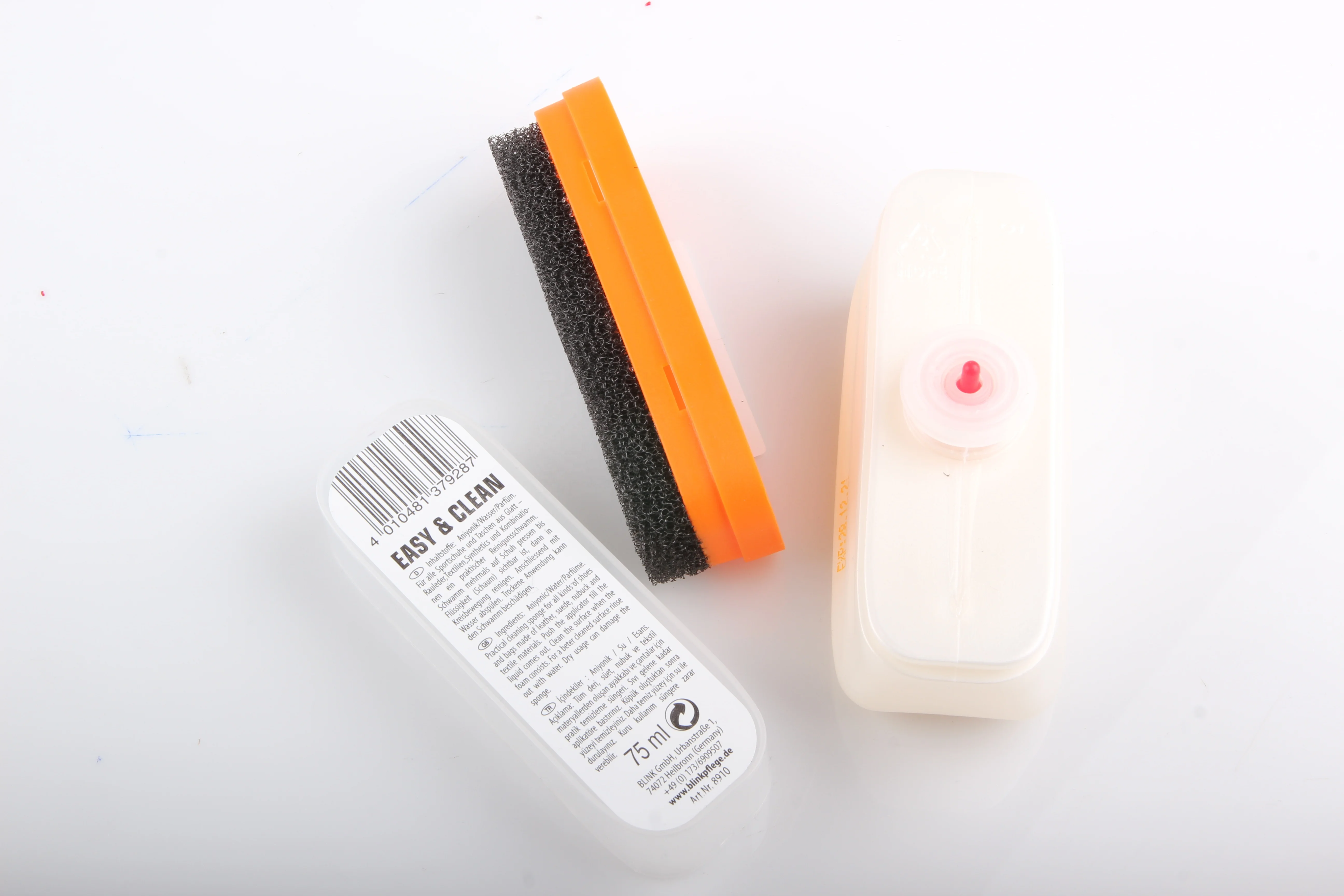 EASY& CLEAN FOR LEATHER- NUBUCK - SNEAKER AND BAGS CLEANS ALL KIND OF DIRT AND STAIN POWERFUL LOTION CLEANING