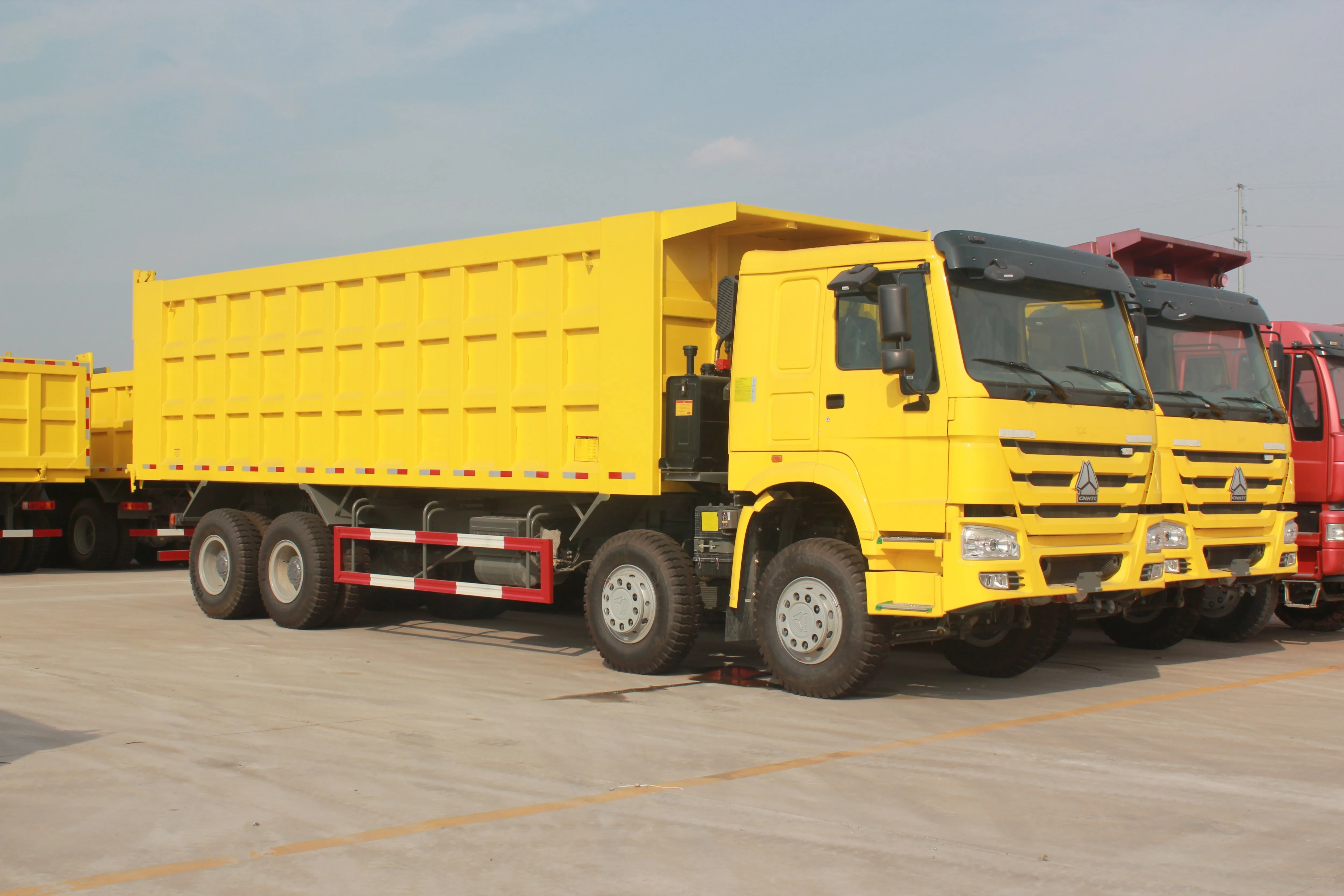 Sinotruk  Howo Factory 8x4  50 ton mining Dumper Truck Price 12 wheeler dump truck for sale