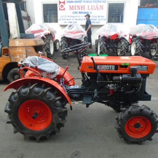 Трактор Kubota B5000DT 4WD (Восстановленный/Восстановленный)