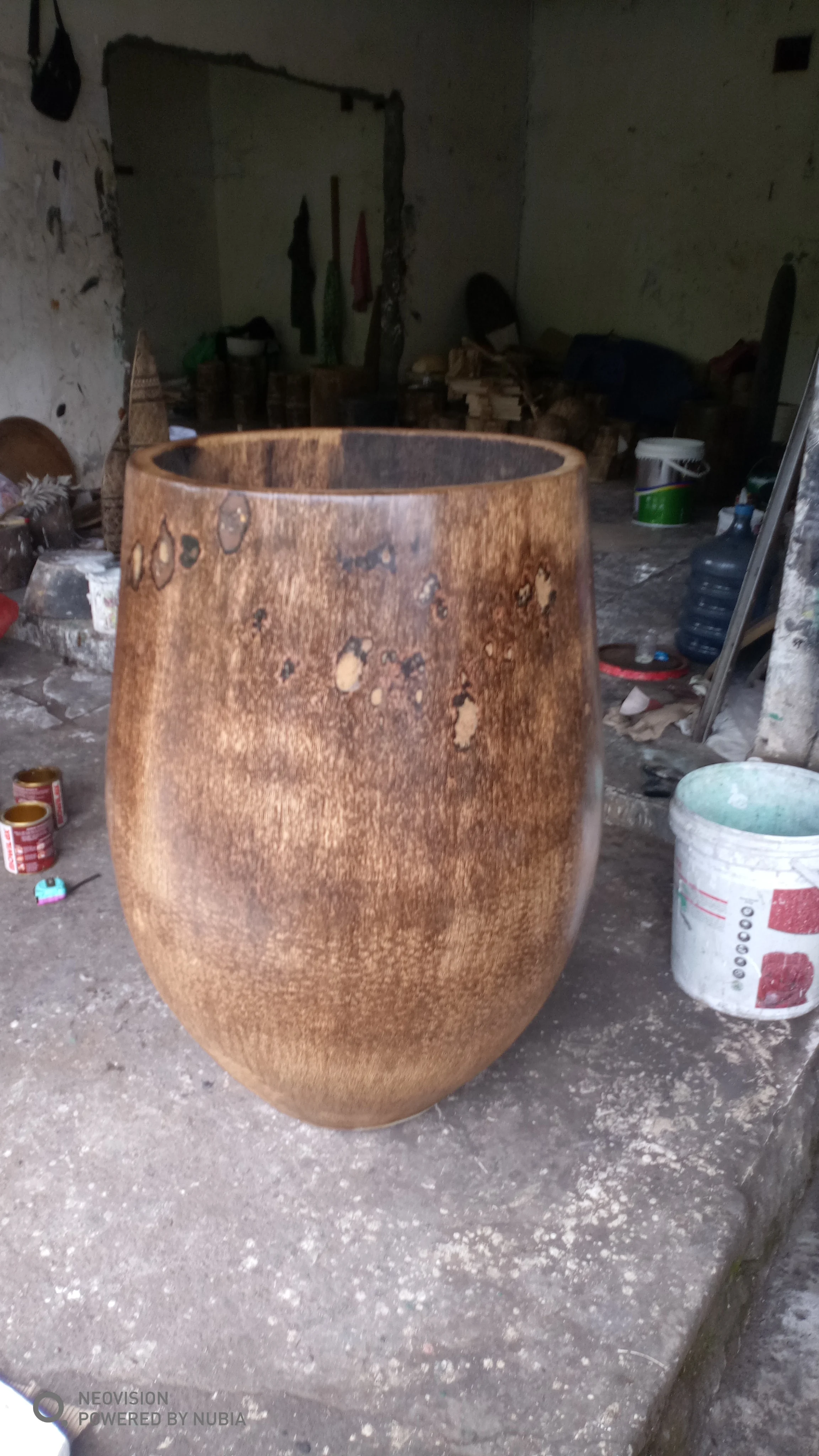 Rectangular Folk Art Wooden Palm Vase with Heart Shape for Business Gifts or Home Decor Handcrafted Cylinder Base