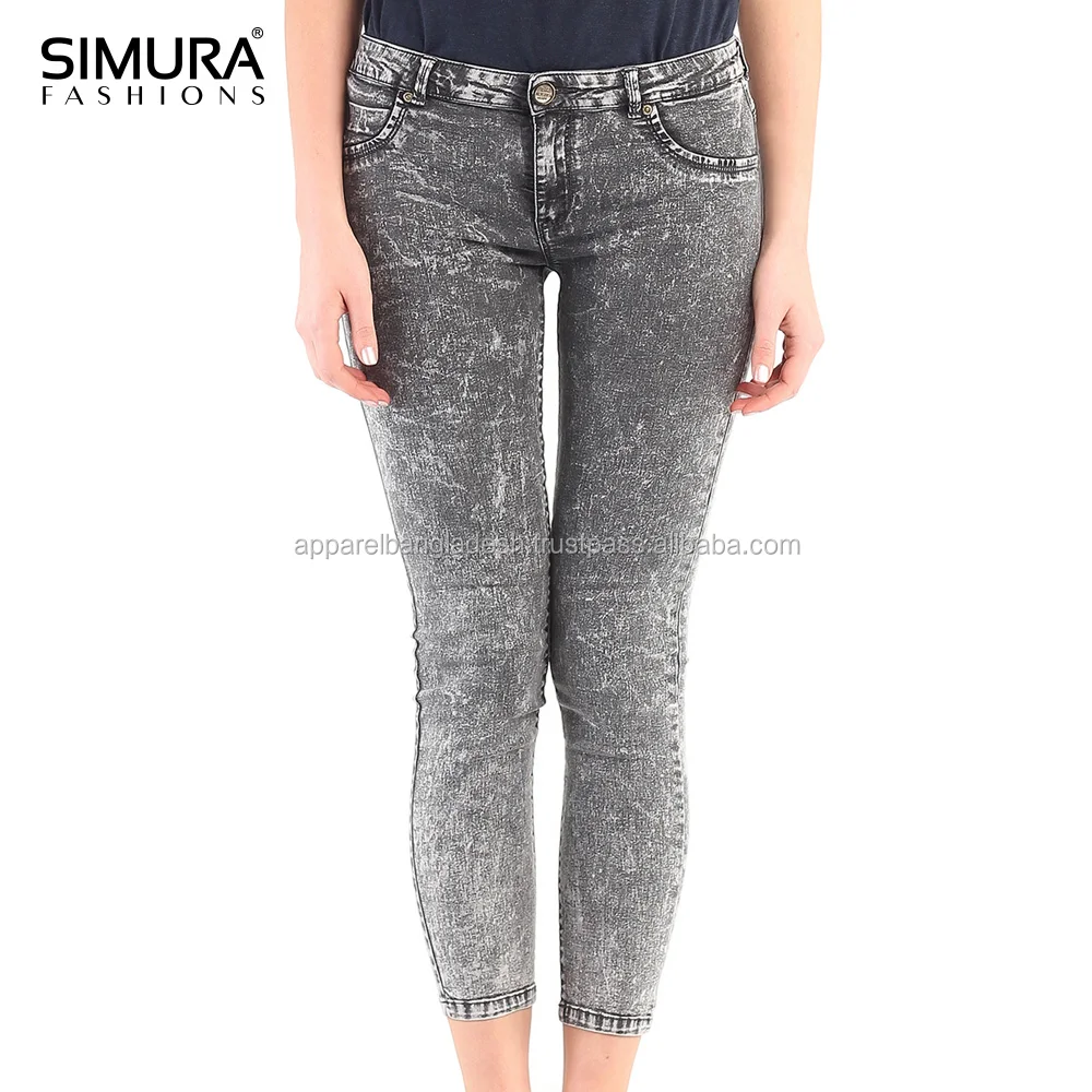 
Онлайн-рынок, женское платье, темно-серые потертые темные джинсы 