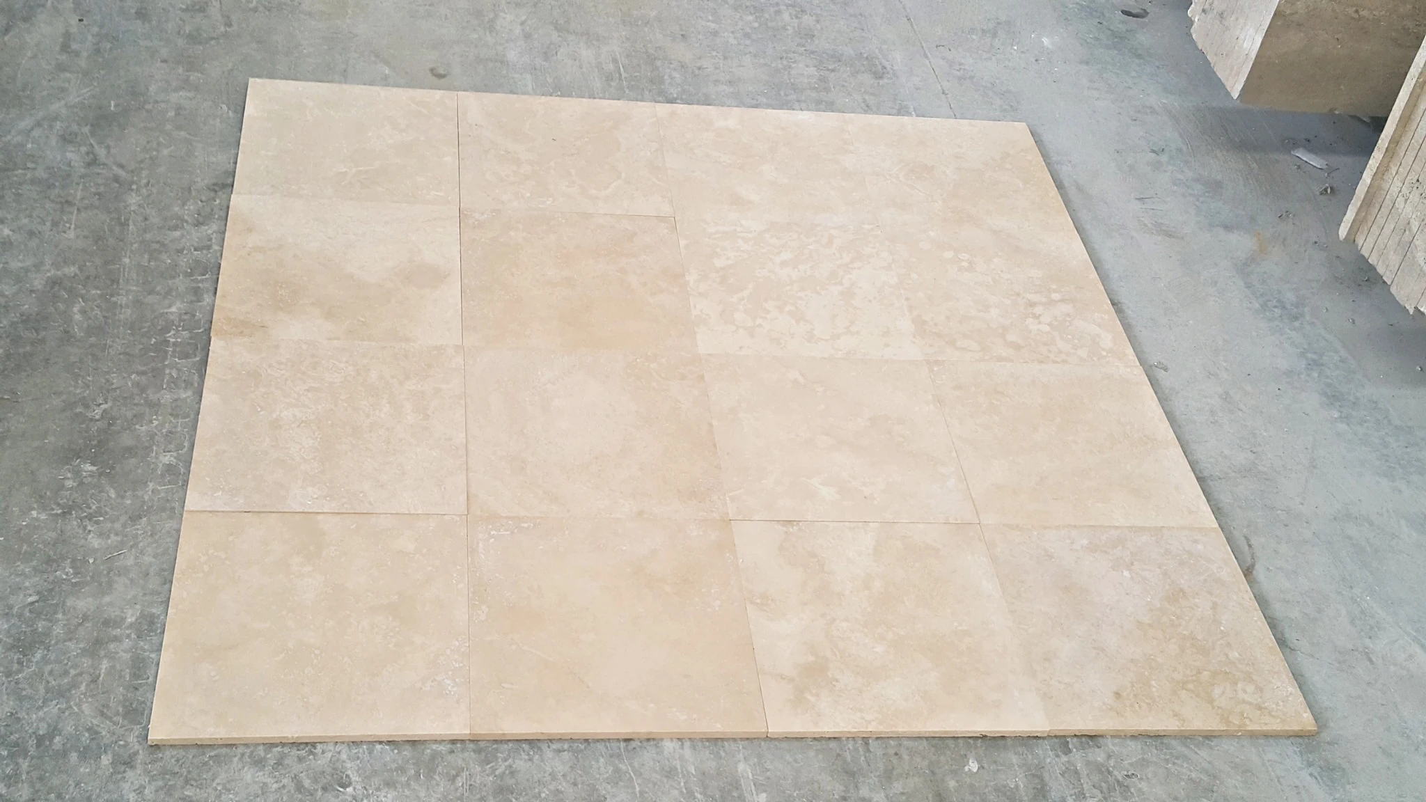Light Travertine Tile Cross Cut Natural Stone Filled and Honed Modern Ivory Travertine Paver Stone Tiles Made in Turkey