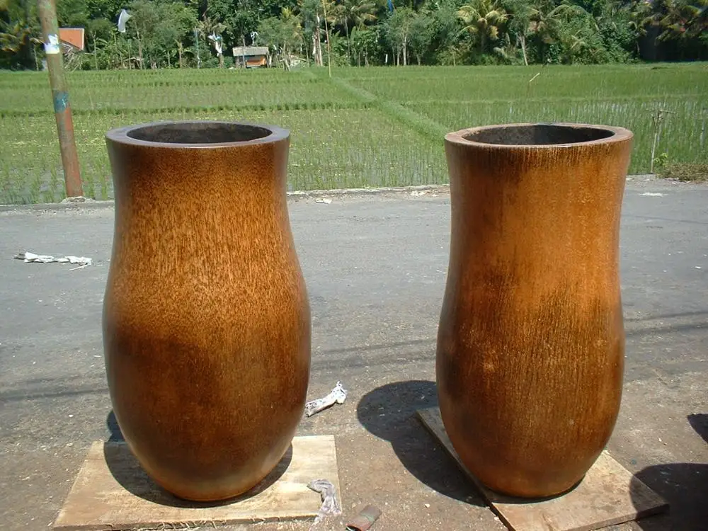 Rectangular Folk Art Wooden Palm Vase with Heart Shape for Business Gifts or Home Decor Handcrafted Cylinder Base