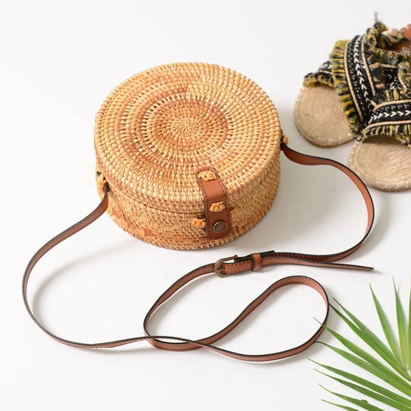 Wholesale fashion square mini bucket straw bag Indonesia Bali beach woven rattan handbag