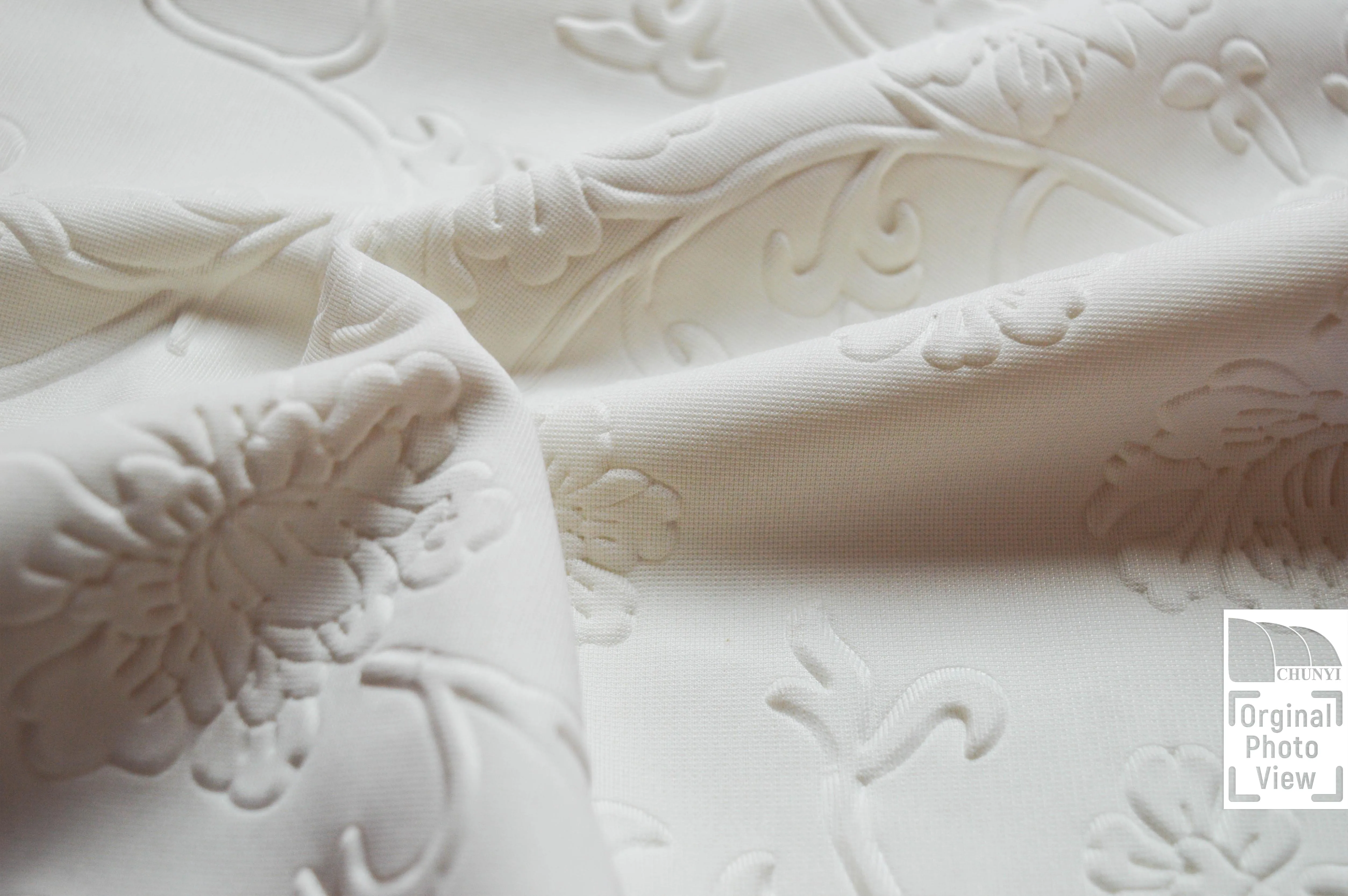 PURE WHITE BLESSING JACQUARD KNITTED FABRIC