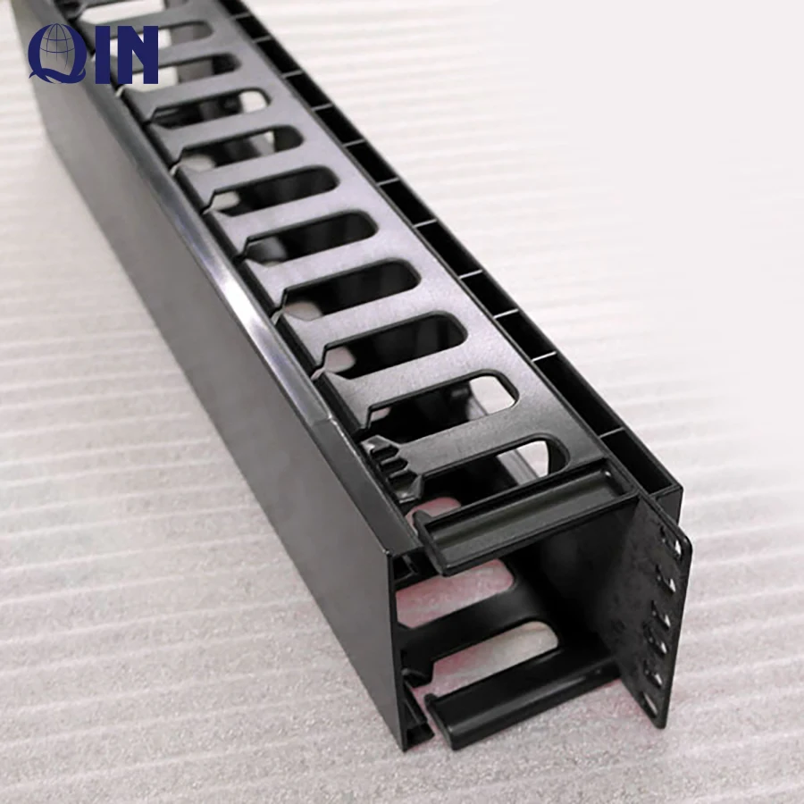 Односторонний органайзер для кабелей 2U с пластиковыми пальцами