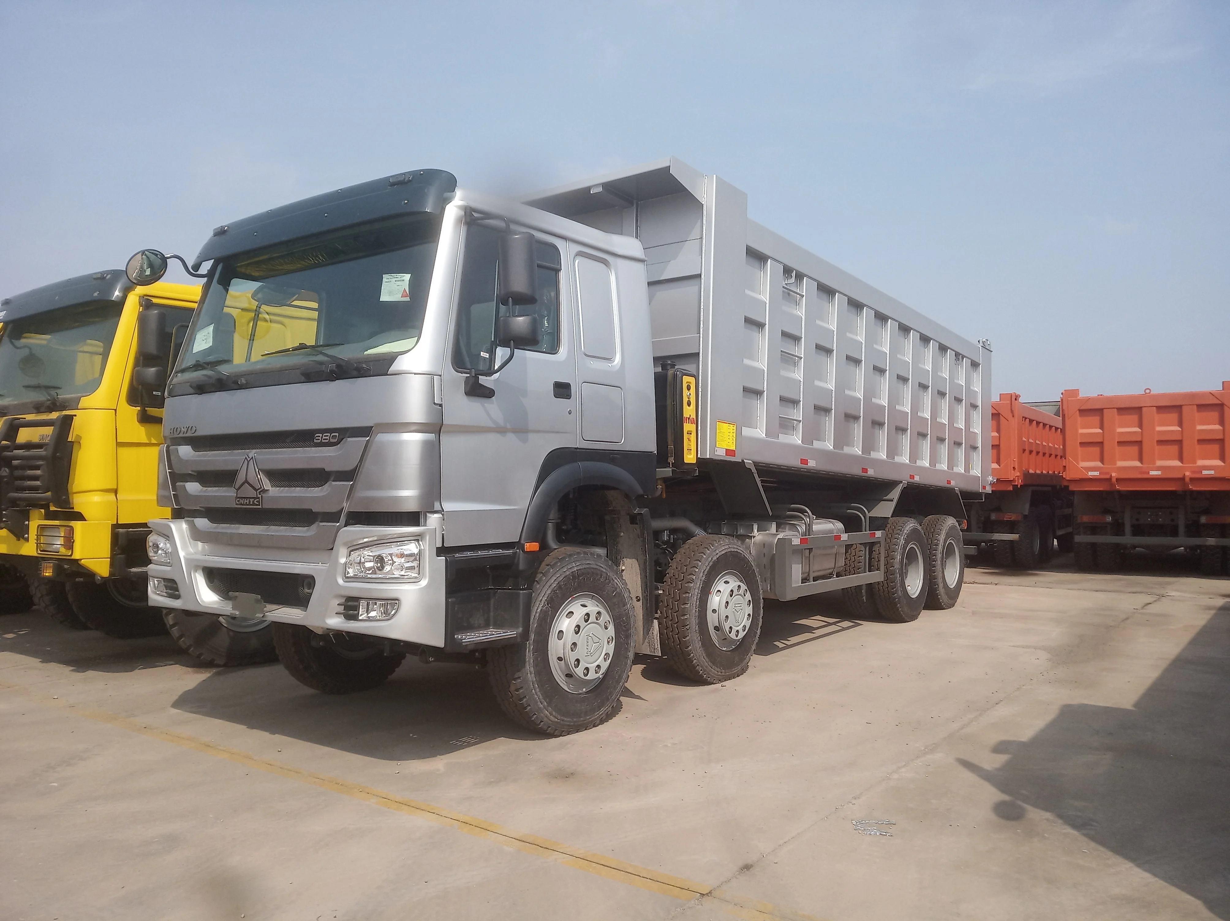 Sinotruk  Howo Factory 8x4  50 ton mining Dumper Truck Price 12 wheeler dump truck for sale