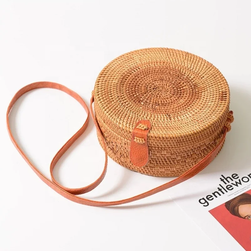 New Summer Straw Personality Small Tote Refreshing Rattan Beach Handbag Fashionable Ladies Handbags