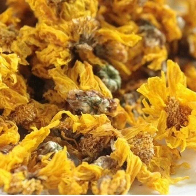 
DRIED ROSE, DAISY, PURPLE STATICE, CARNATION AND SUNFLOWER FOR TRADITIONAL MEDICINE 