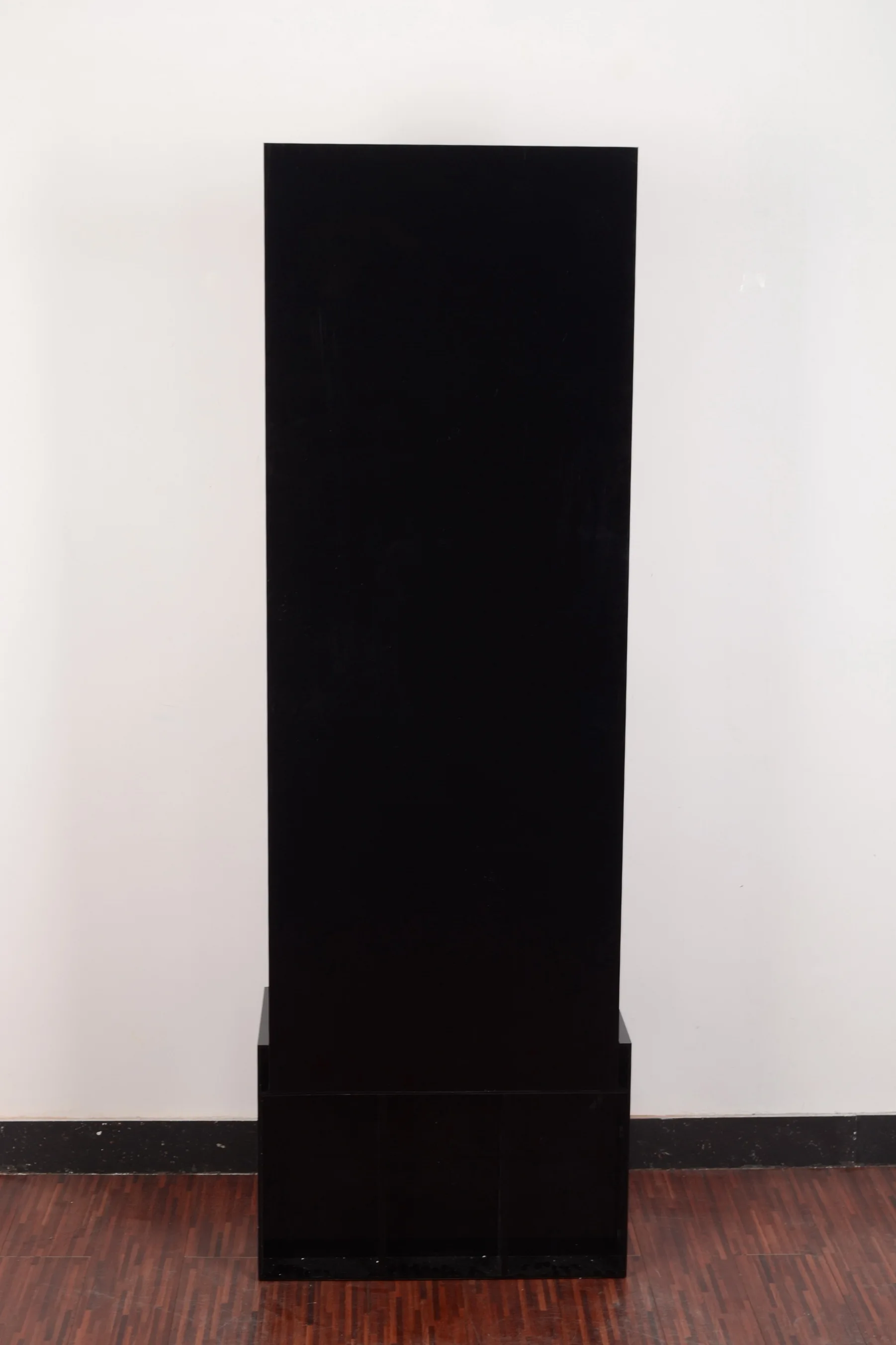 Cheap Price Clear Acrylic Make Up Display Stand Cosmetic Display Stand