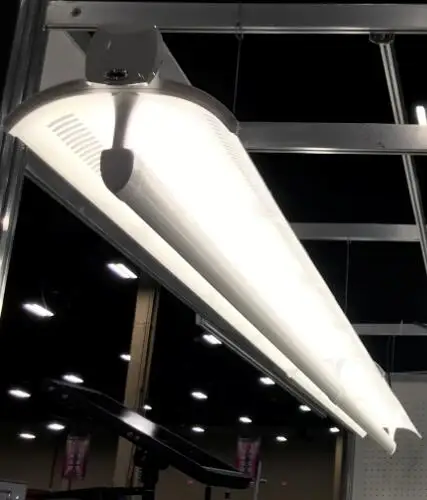 
LED School Light with <19 UGR 