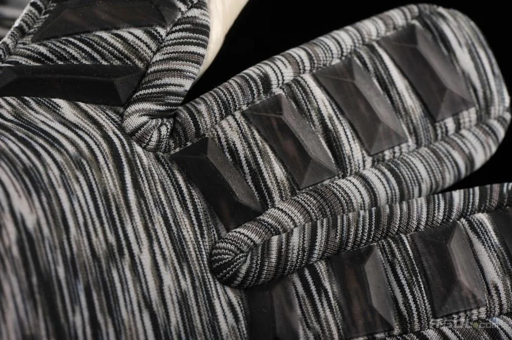 Lycra contact grip hybrid cut goalkeeper gloves professional