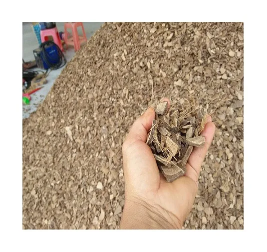 Coconut Shell in Pieces  3-5 cm