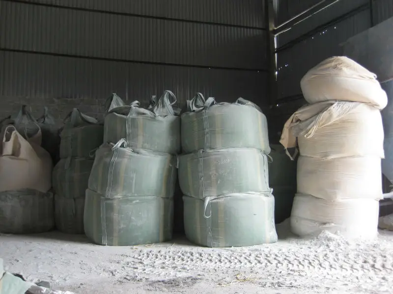 
QUICK LIME - CALCIUM OXIDE LUMP - HIGH QUALITY VIETNAM LIME 