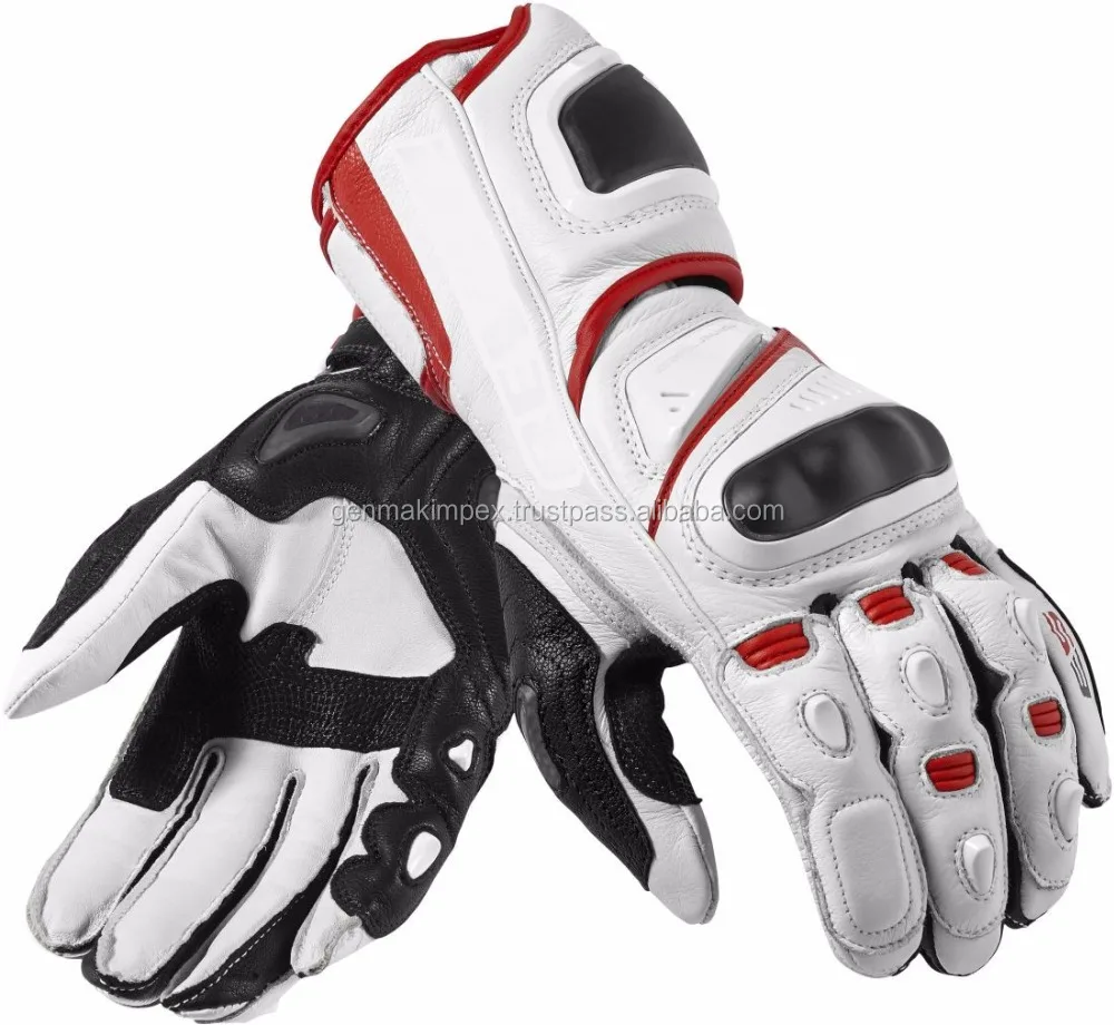 Полнопальцевый гоночный мотоцикл