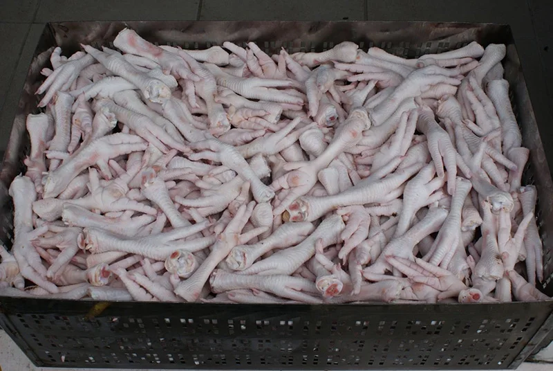 QUALITY HALAL FROZEN CHICKEN BREAST/CHICKEN LEG QUARTERS( COMPETITIVE PRICE)