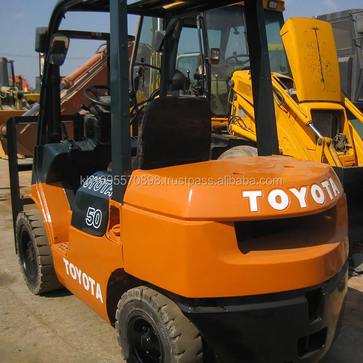 Вилочный Погрузчик Toyota FD50 на продажу, б/у 5-тонный вилочный погрузчик в Шанхае, Китай