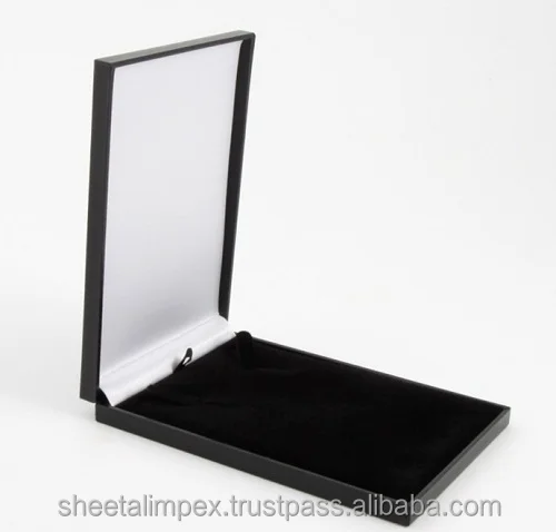 Latest Design 30.68 Tcw Real Natural Round Diamonds VS Clarity 18Kt White Gold Diamond Necklace With Earring Set at Best Price