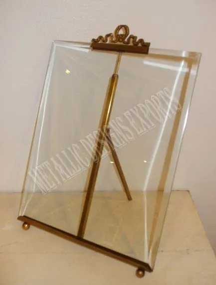 Best Collection Simple Metal Brass Picture Frame Exclusive for Weddings and Decorative Purpose and Elegant with Glass Material