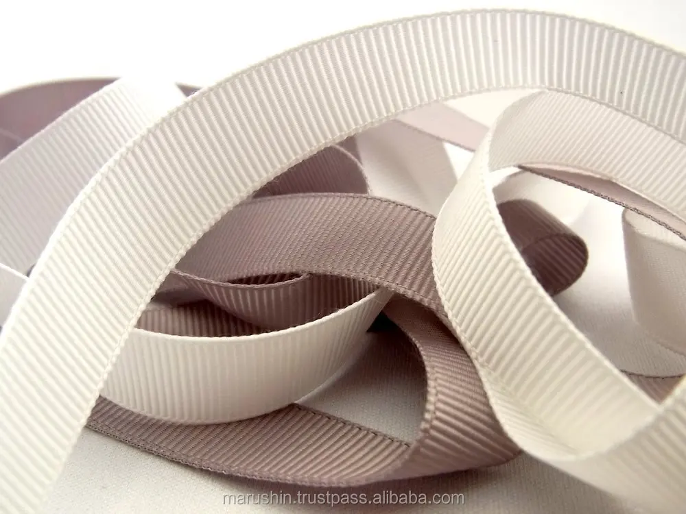 Bemberg grosgrain ribbon for garment accessories and bags.