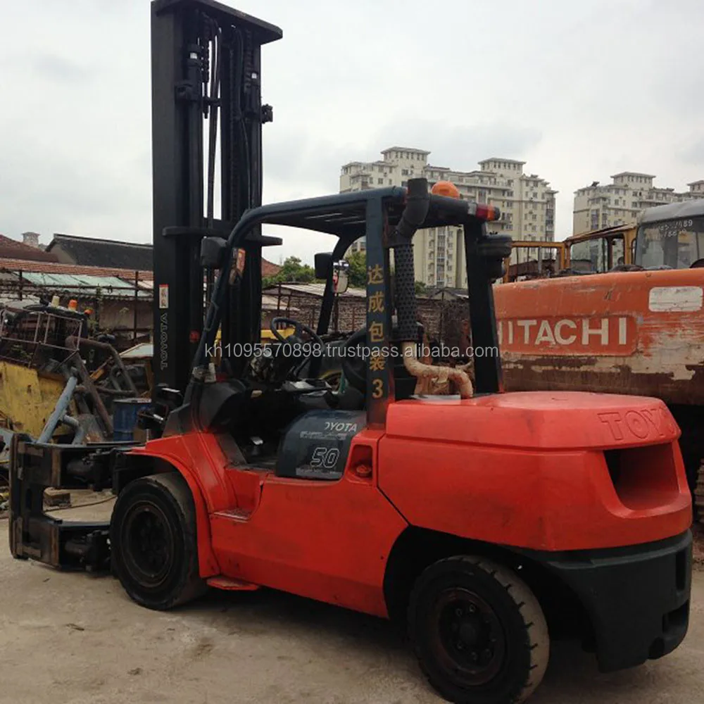 Подержанный вилочный погрузчик Toyota FD50, недорогой 5-тонный вилочный погрузчик в Шанхае, Китай