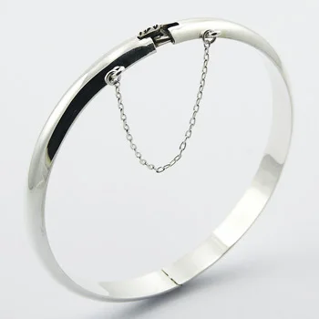 
Small Classic High Polish Finish Plain 925 Sterling Silver Bangle 