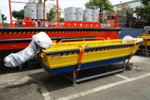 2021 New Model High Performing Speed Comfortable Buoyancy Pontoon Leisure Craft With Strong Support Capacity