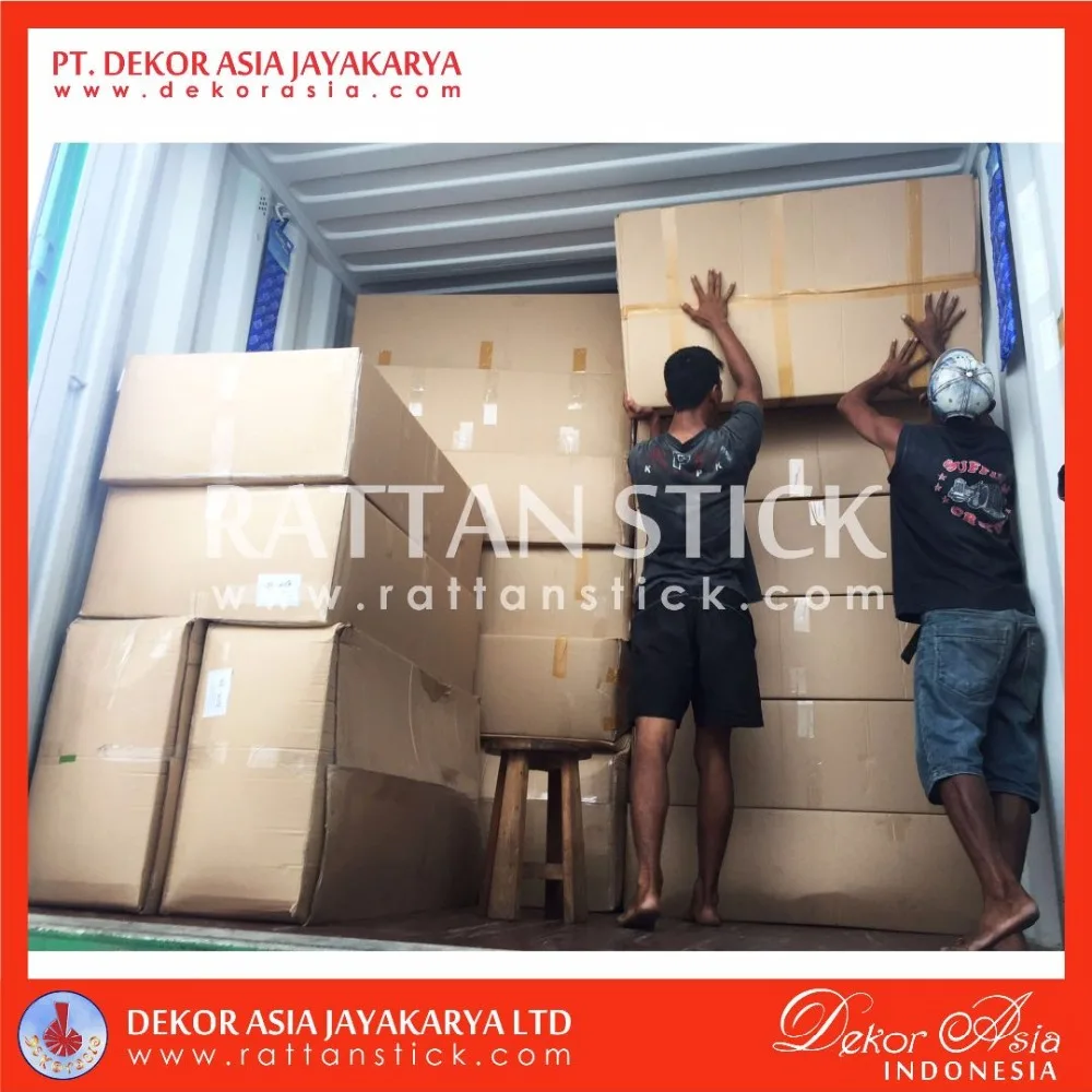 Rattan Walking Sticks Overstock Sale : 8000 Pcs, Size Diameter 20 - 30 mm High 1100 mm, Walking Stick Rattan Natural