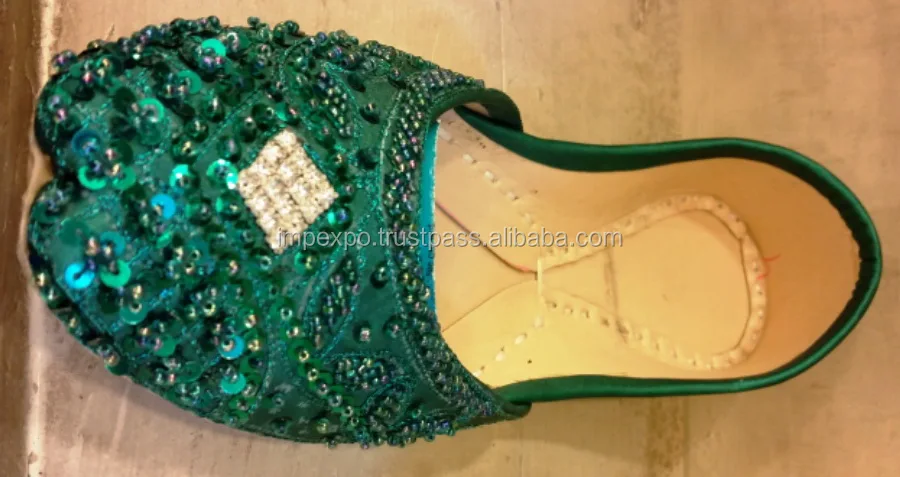 The Best Selling Latest Pakistani Khussa Shoe Pairs / Ladies khussa shoes / Pakistani khussa