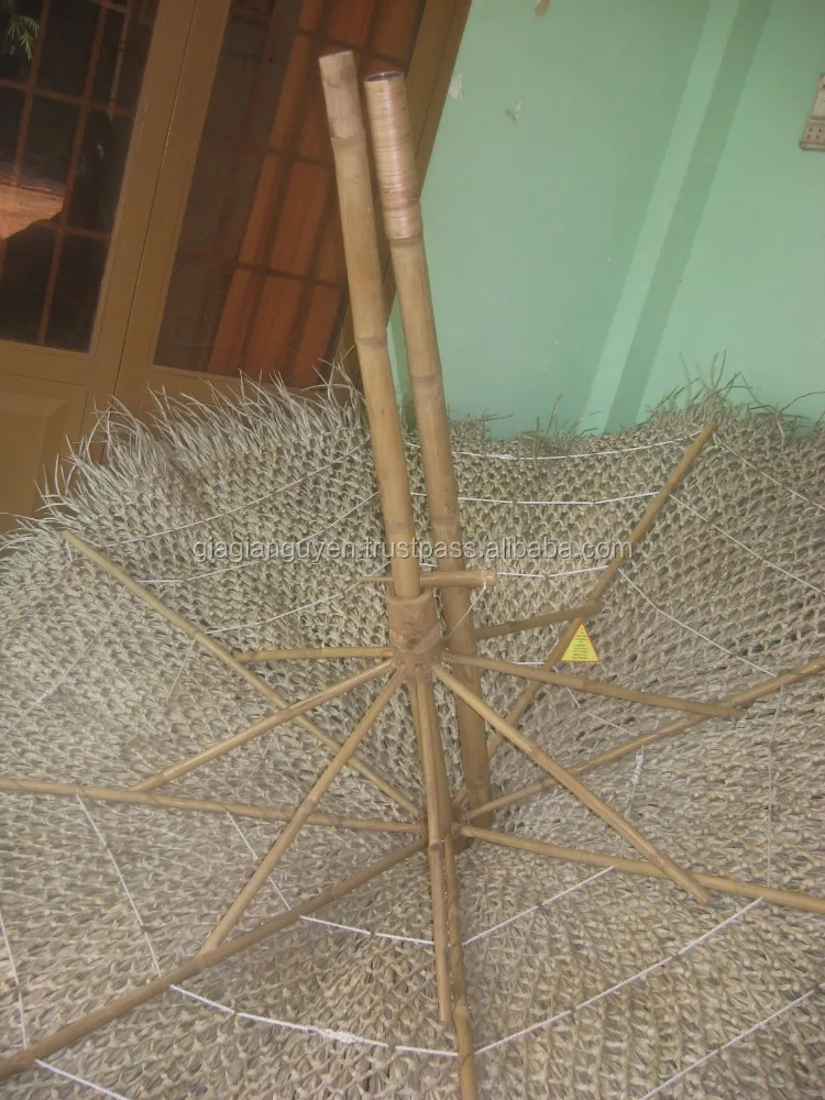 SEAGRASS BAMBOO UMBRELLA - PALM LEAF UMBRELLA_BAMBOO FURNITURE_CHEAPEST PRICE (email : Info@gianguyencraft.com)