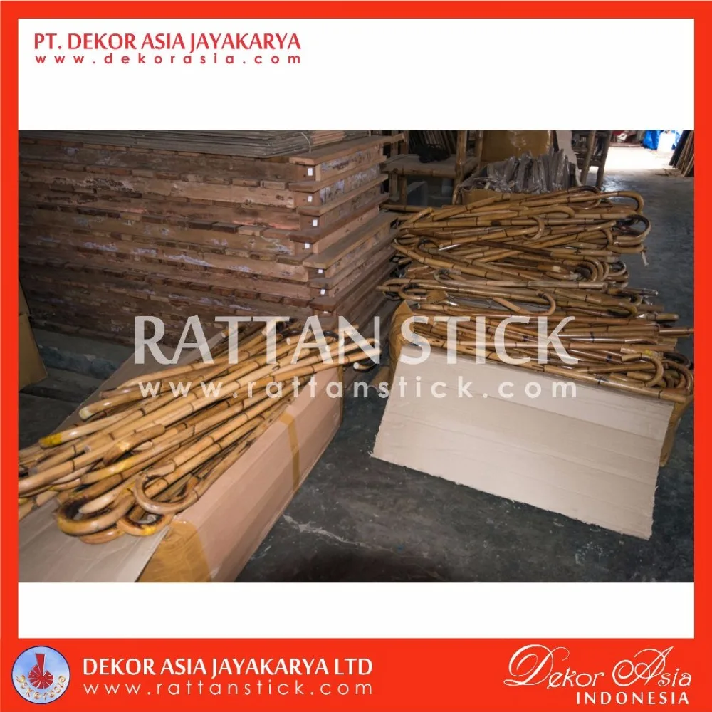 Rattan Walking Sticks Overstock Sale : 8000 Pcs, Size Diameter 20 - 30 mm High 1100 mm, Walking Stick Rattan Natural