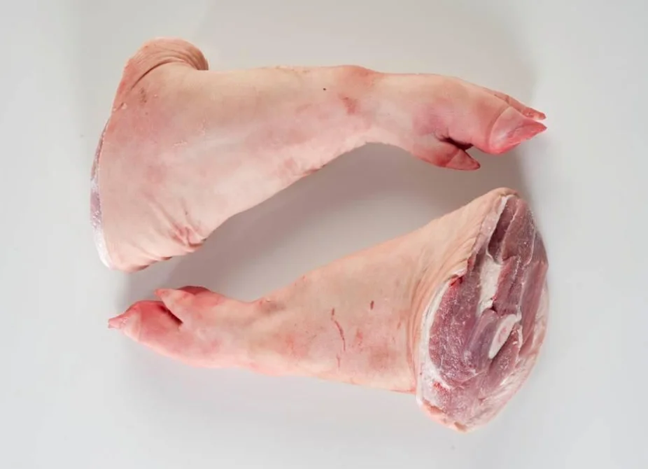 
Pork front feet with hock 