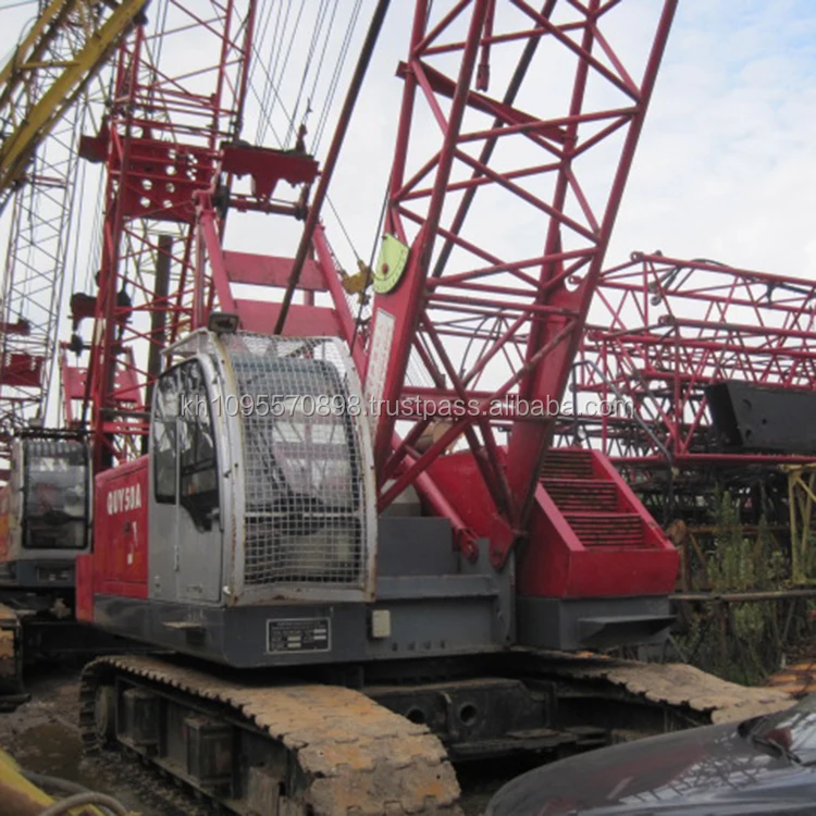 China FUSHUN QUY70 crawler crane for sale,China 70ton crawler crane in Shanghai