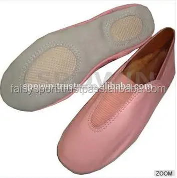 Кожаные гимнастические туфли с резиновыми вставками