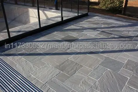 
Kandla Grey Indian Sandstone Cobbles Circle Paving 