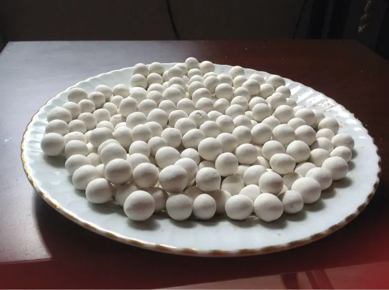 white roasted chickpeas coated