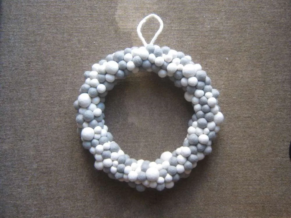 Eco-friendly felt balls X-mas Wreath/ Handmade Wool Ball Wreath 100%  New Zealand sheep wool