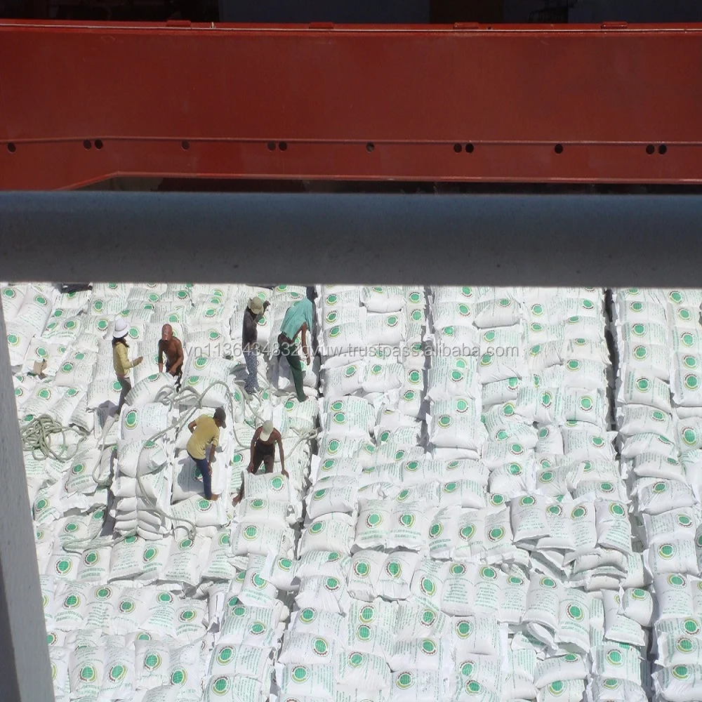 15% BROKEN VIETNAM WHITE RICE WITH RICE MILLER