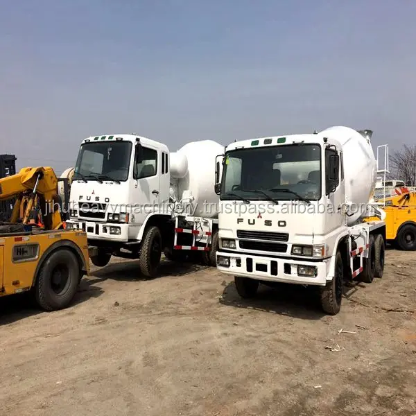 used japan made mitsubishi fuso 6D24 concrete mixer truck for sale