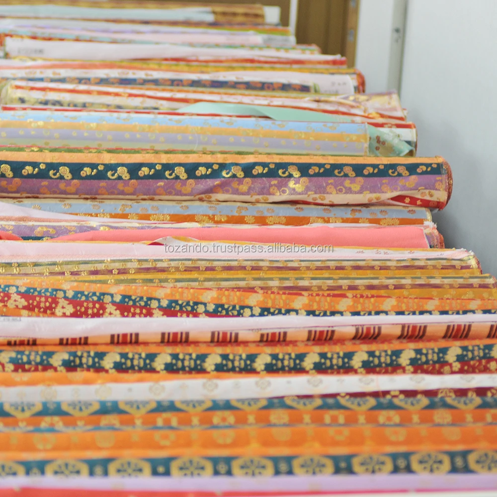 Traditional And Premium Quality Japanese Fabric Wholesale Gold Brocade Kimono At Best Prices, OEM Available