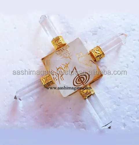 Crystal Quartz USAI Reiki Pyramid Energy Generator Wholesale Crystal Crafts Natural Stones Fairy Reiki Feng Sui Energy Generator