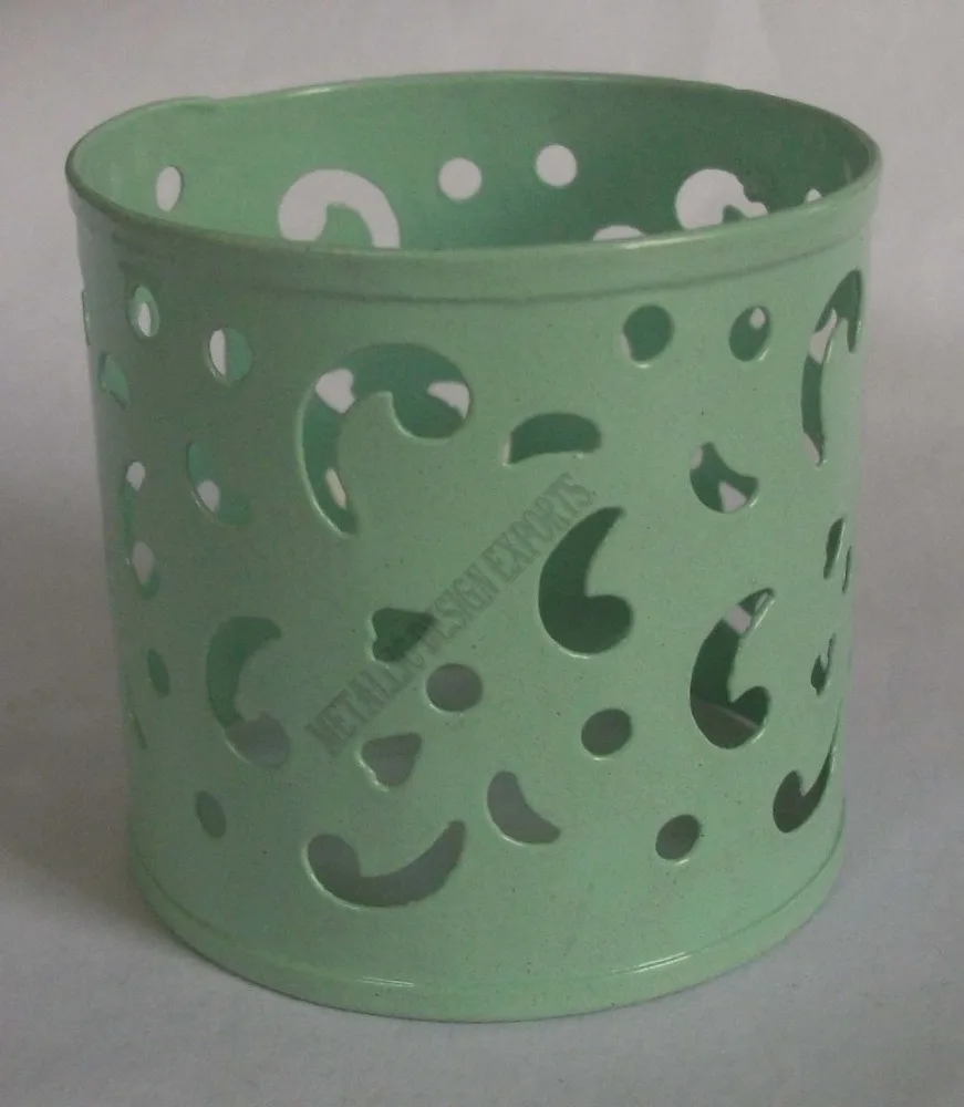 Crystal Iron Napkin Rings Holder Wedding Party Table Setting Decor with Pearls Beaded Metal Square Napkins Rings for Kitchen Use