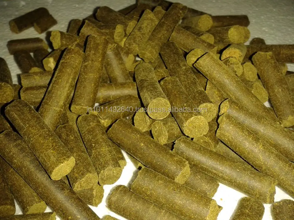 Moringa Animal Feed Additives Stick Shape Moringa pellets made with only Moringa dried leaves wholesale for dairy farms