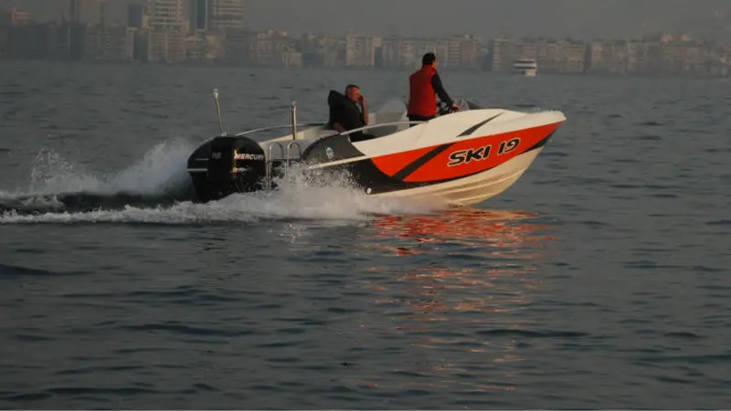 
SKI 19 - Sport Boat - Pleasure Craft 