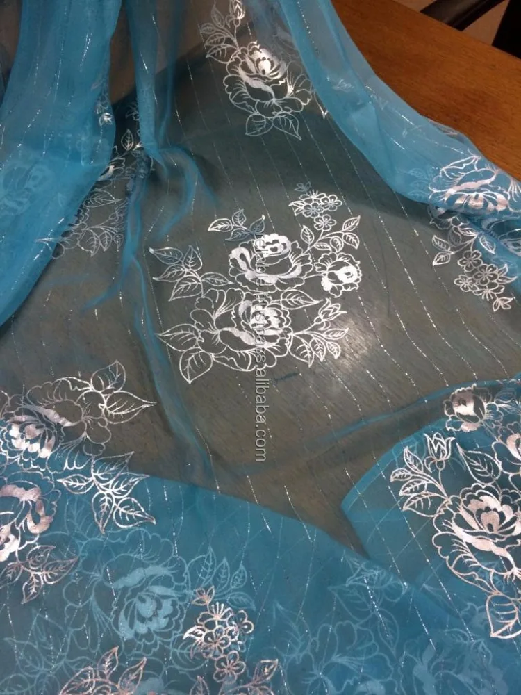 Clothing Decoration Silk Stain Scarves Warm Soft Comfortable Chiffon Scarf With Foil Prints Pure Premium Silk Made Scarves