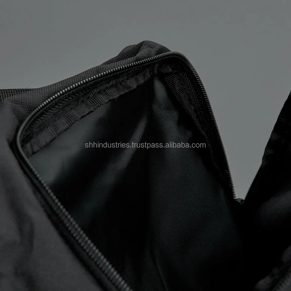 Training Medium Bag - Black/Black/White 2016028