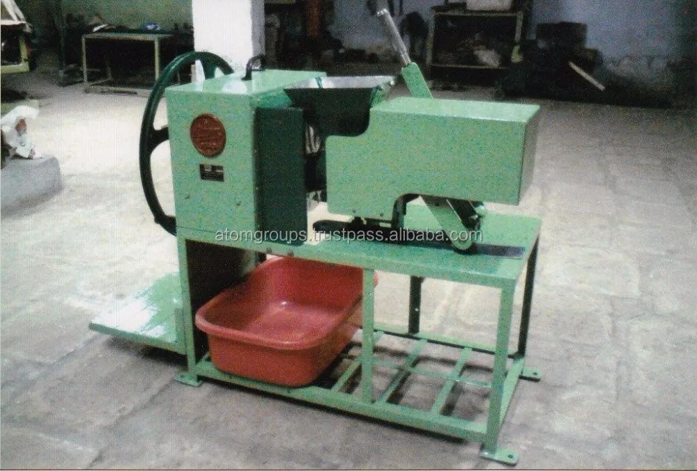 Coconut Cutting Machine / Low Maintenance Portable Coconut Slicer Machinery Coconut Flakes, Long Powder Making India Contact Us