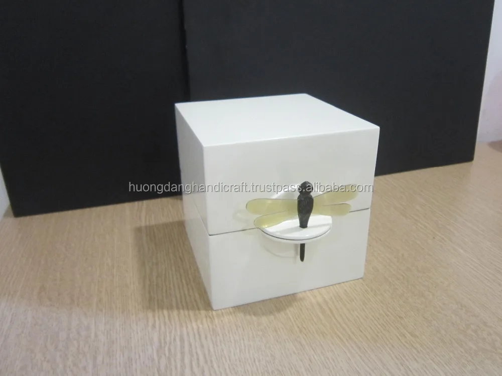 Красивая Лаковая коробка со стрекозой из Вьетнама