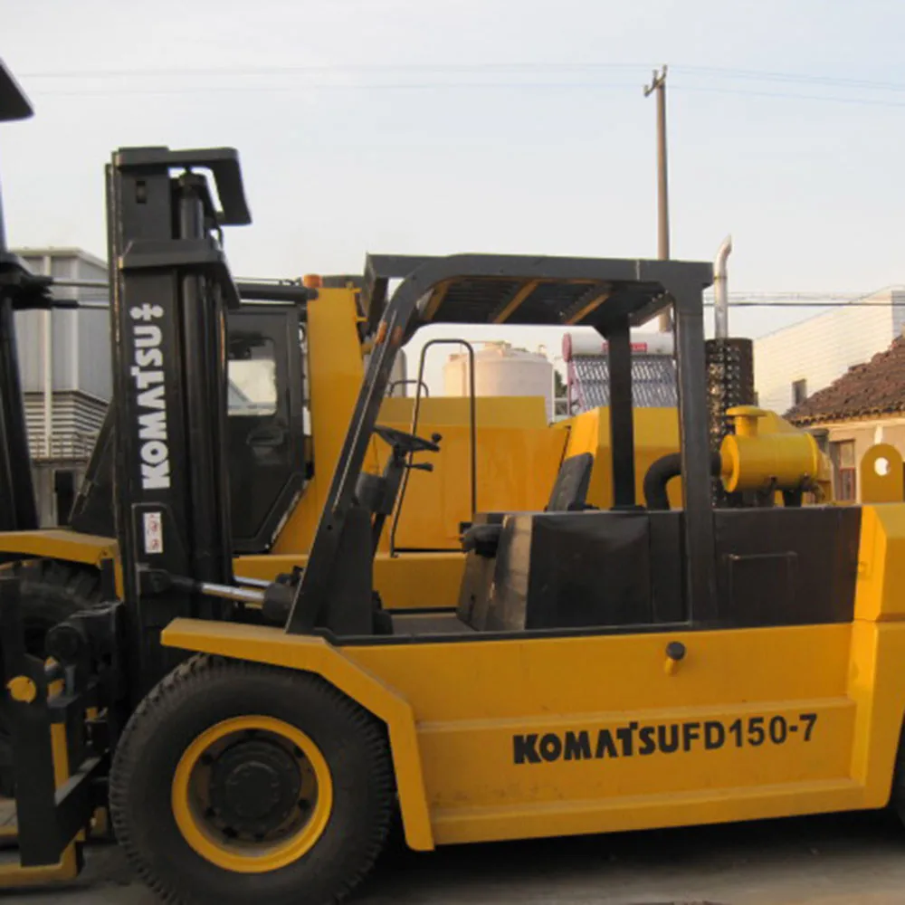 Used Komatsu FD100-7 Forklift, 10 ton cheap forklift on sale in Shanghai