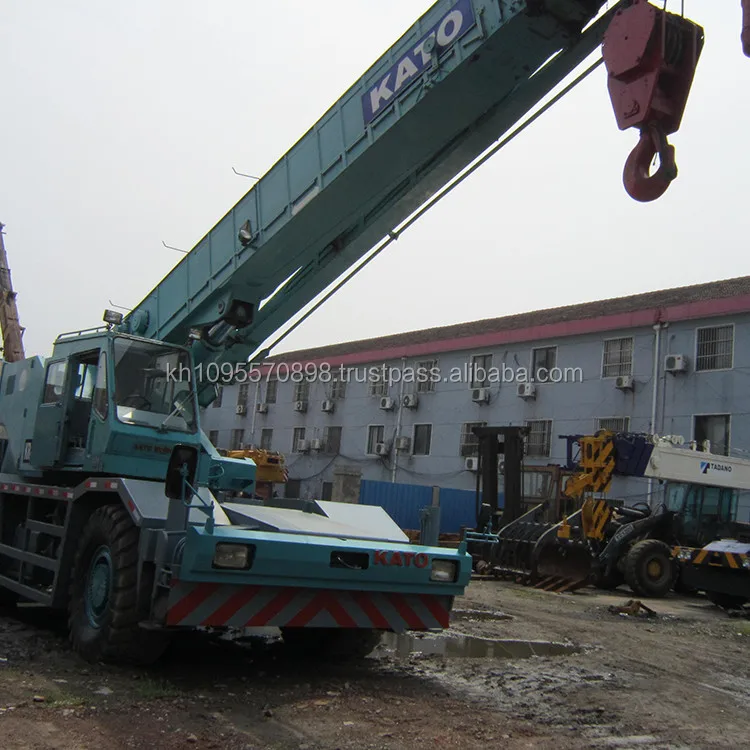 Used 50 ton Kato KR500 rough crane on sale in Shanghai